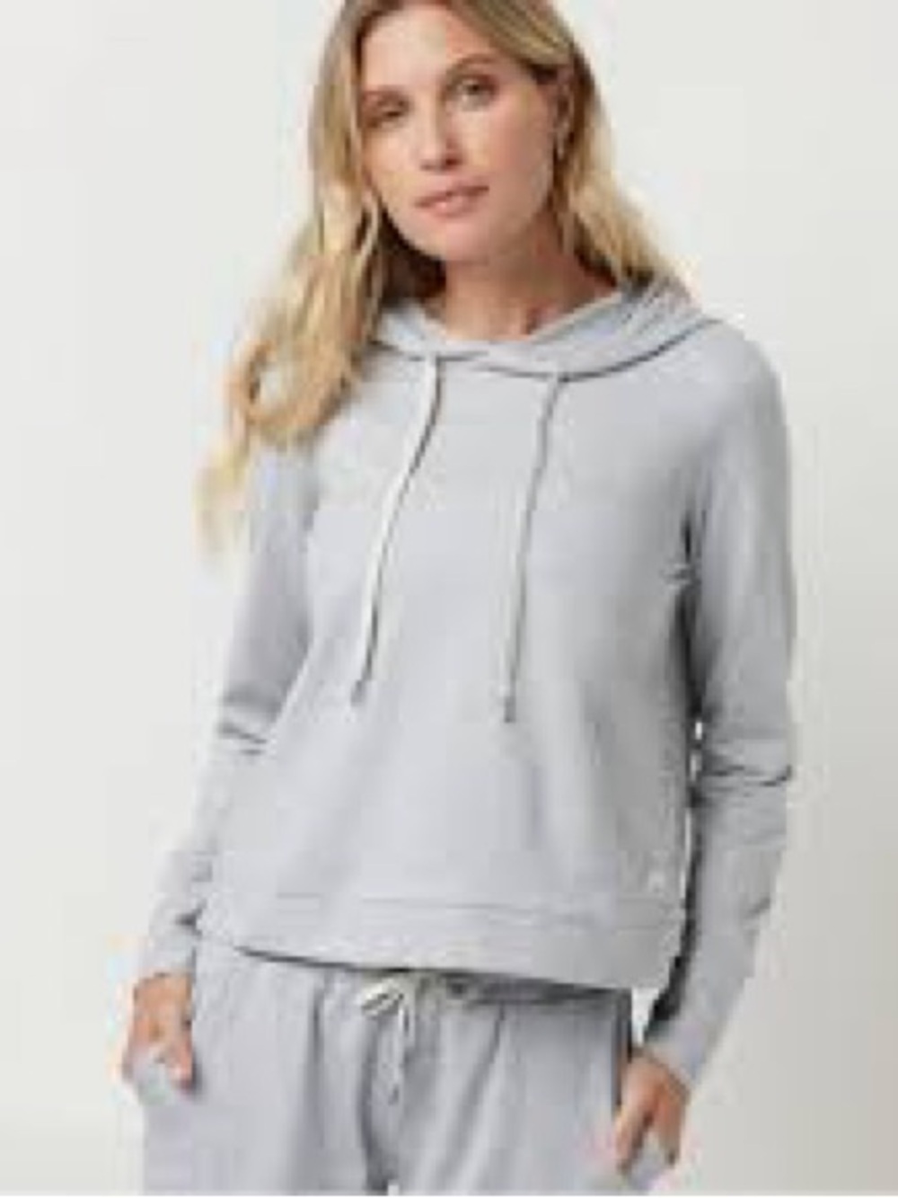 VUORI HALO ESSENTIAL HOODIE